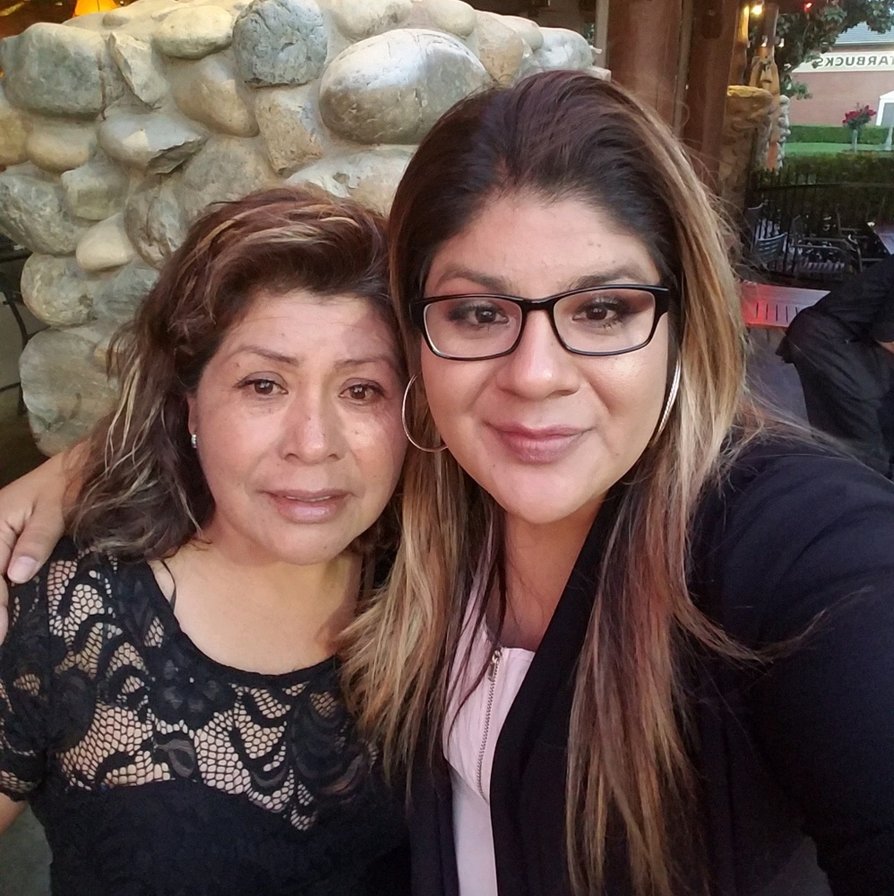 Meet your Posher, Yesenia